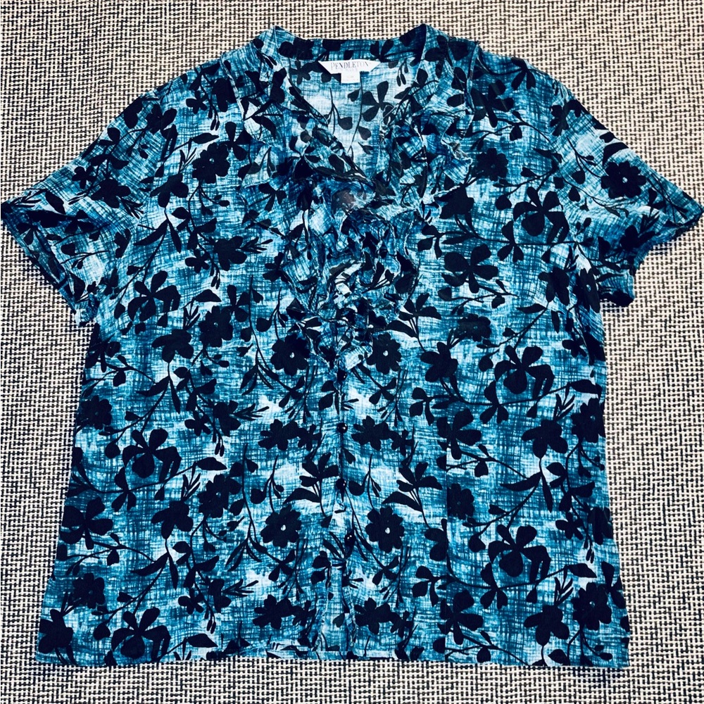 Pendleton Women’s Vintage 100% Silk Floral, Short Sleeve Blouse, Size 16W